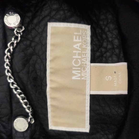 Michael Kors leather jacket 🧥 - Picture 3 of 9